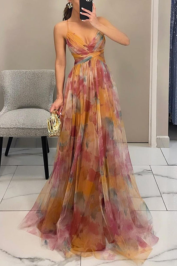 Giselle – Florales Maxikleid mit Cut-Out-Taille und Tüllrock