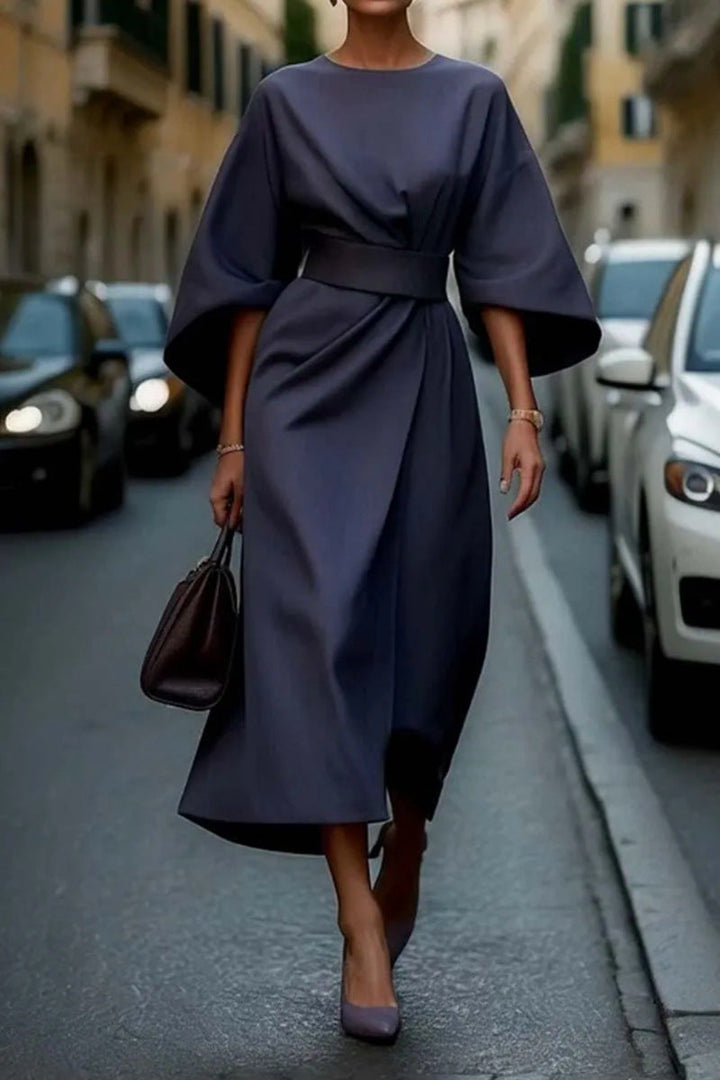 Cynthia| Stilvolles Kleid mit Gürtel