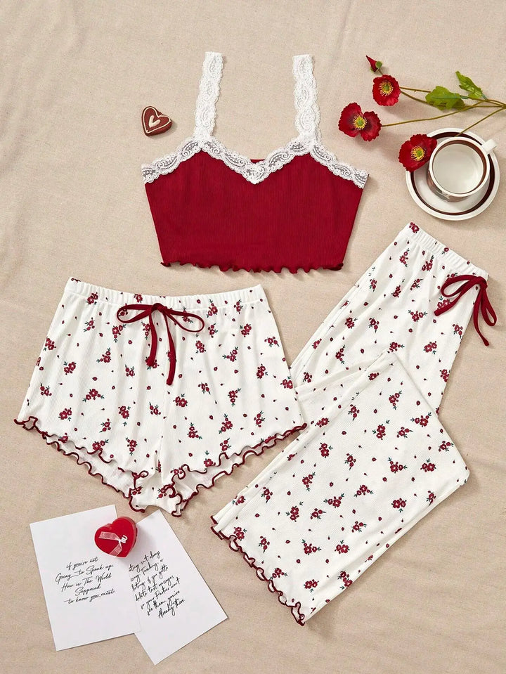 Dreiteiliges Pyjama-Set mit Herzmuster – Top, Shorts und Hose