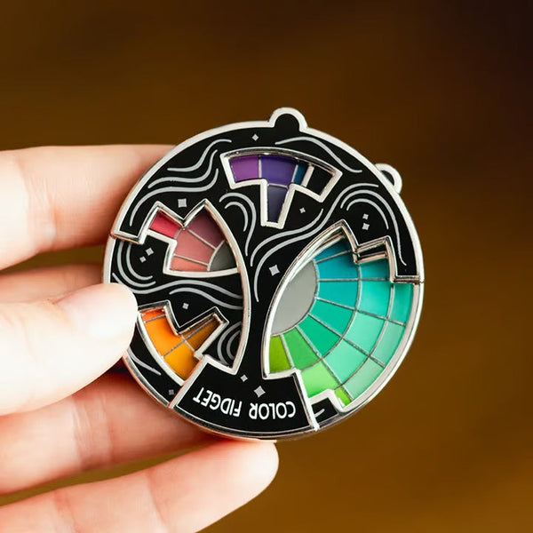 Farbwechselnder Emaille-Pin mit Drehscheibe