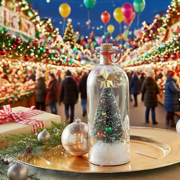 Glasflasche mit Mini-Weihnachtsbaum