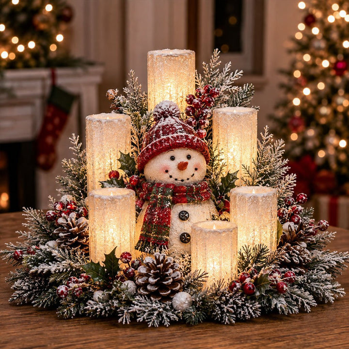 Weihnachtsgesteck mit flammenlosen LED-Kerzen und Figur